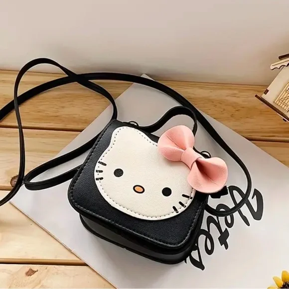 NIP Hello Kitty Small Mini Purse - Picture 3 of 3